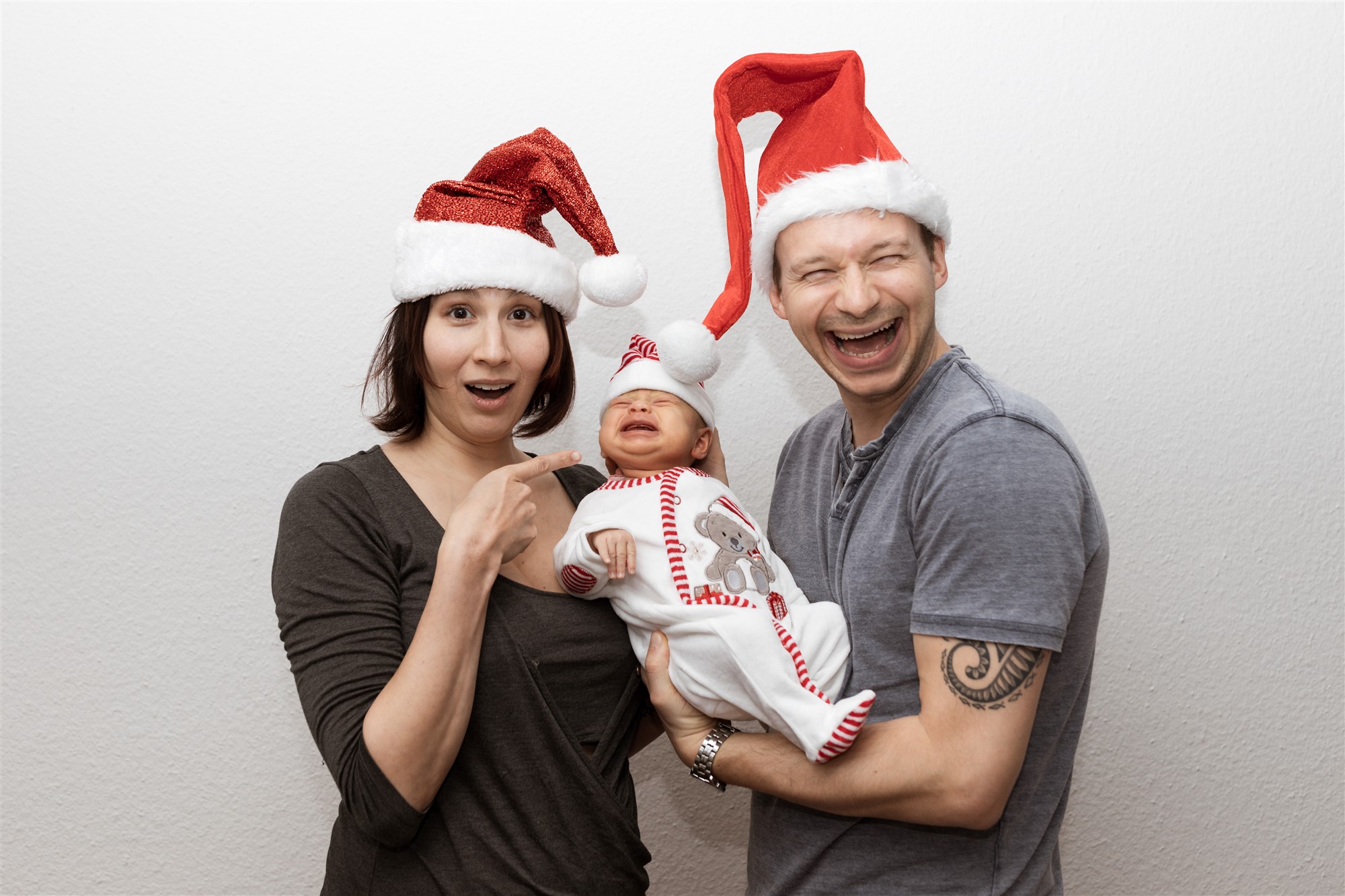 Newborn Homestory Fotoshooting - Familien Fotoshooting für Weihnachten