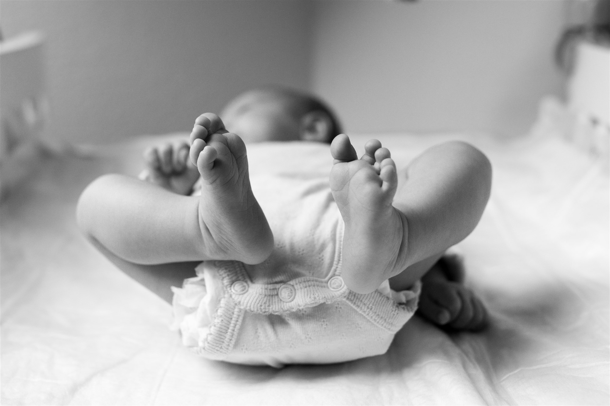 Newborn Homestory Fotoshooting - Babyfüsse