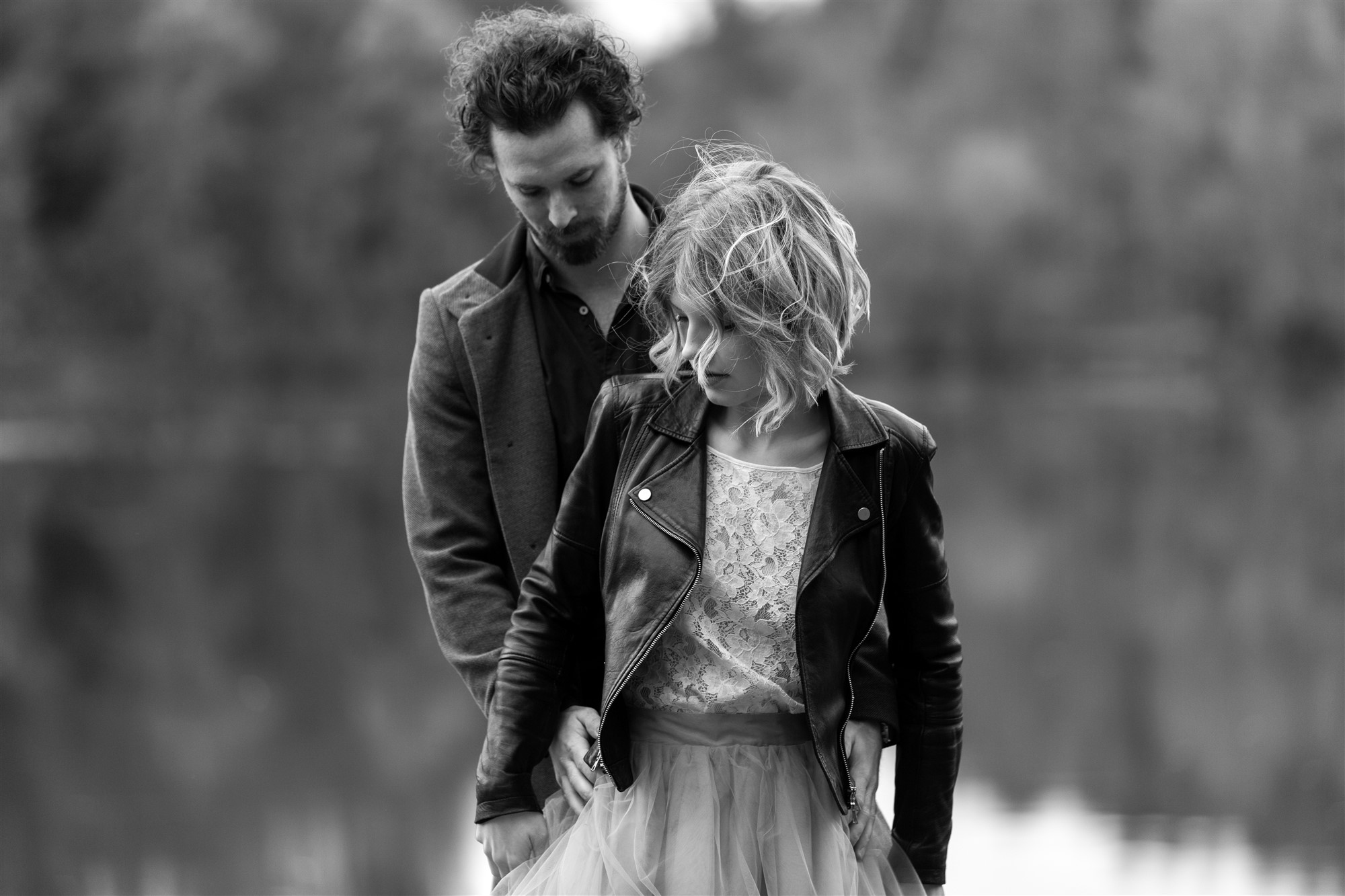 Romantisches Fotoshooting am Bergsee mit dem süssen Paar Livia und Pascal