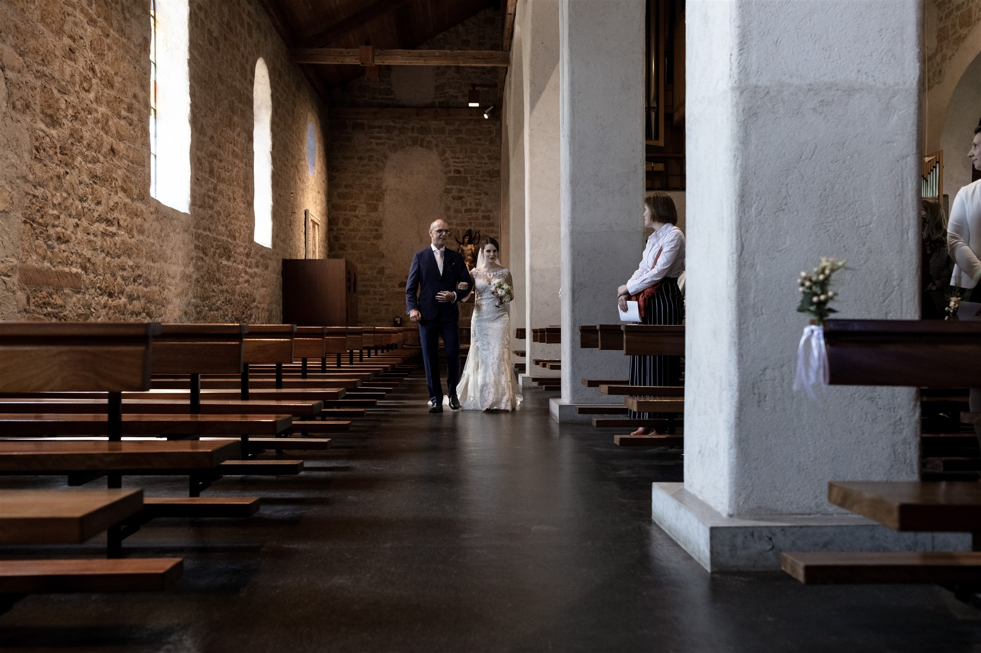 Einzug der Braut - Kirche in Oberwil - Hochzeit