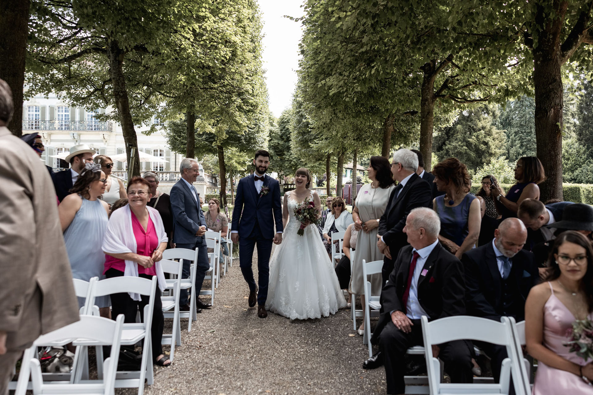 Freie Trauung Villa Wenkenhof - Der Einzug des Paares - Hochzeitsfotograf Basel