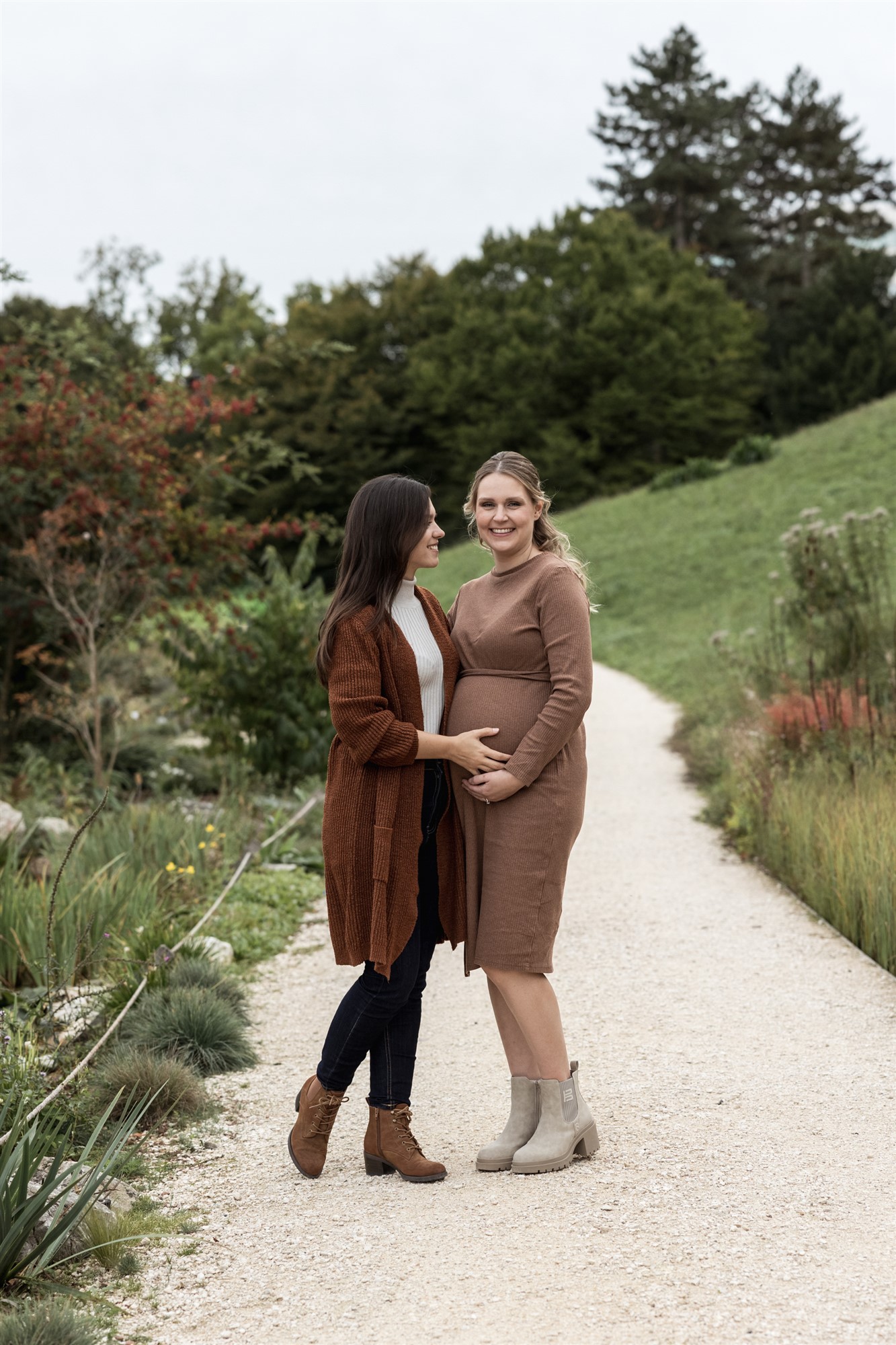 Schwangerschafts Fotoshooting in der Natur - Fotograf Nicole.Gallery aus Basel