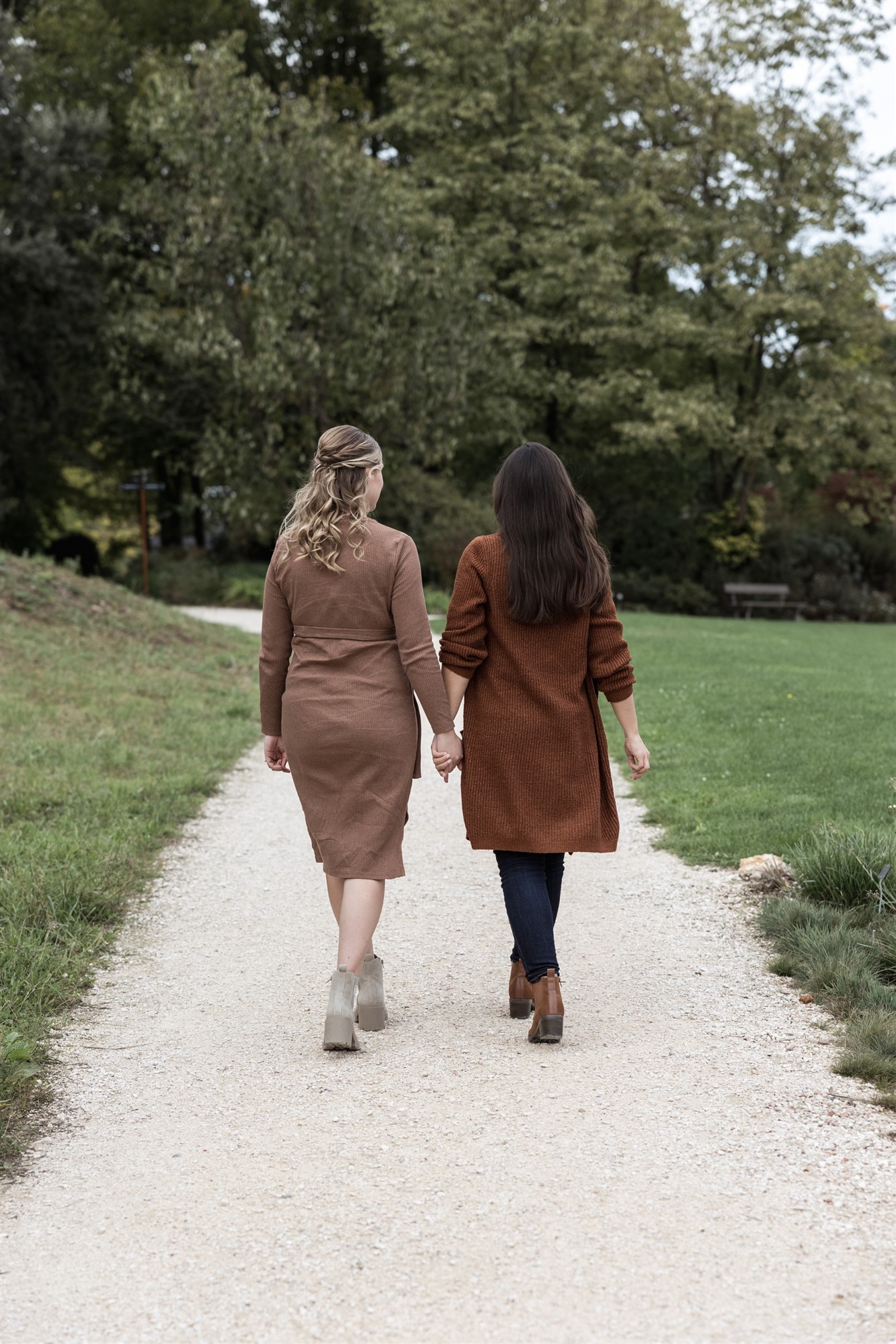 Schwangerschafts Fotoshooting in der Natur - Fotograf Nicole.Gallery aus Basel