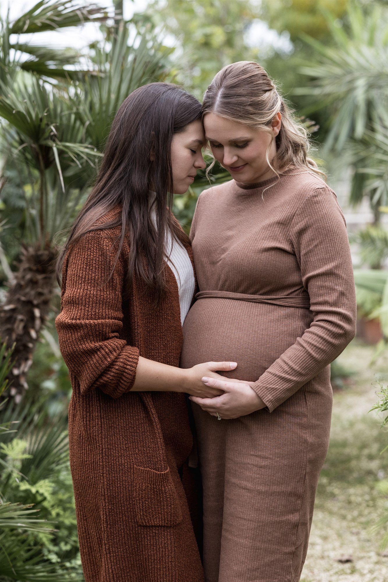 Schwangerschafts Fotoshooting in der Natur - Fotograf Nicole.Gallery aus Basel