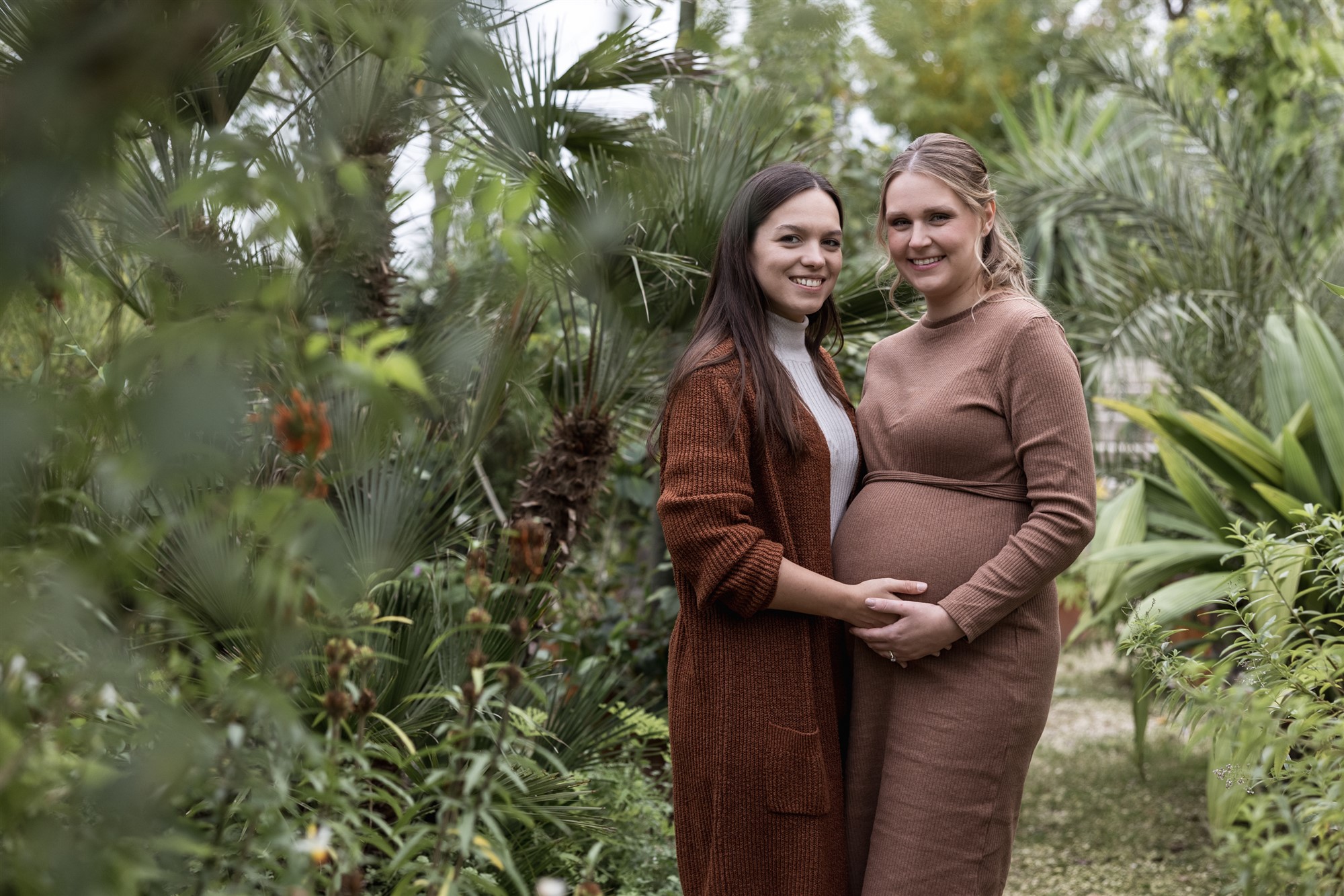 Schwangerschafts Fotoshooting in der Natur - Fotograf Nicole.Gallery aus Basel