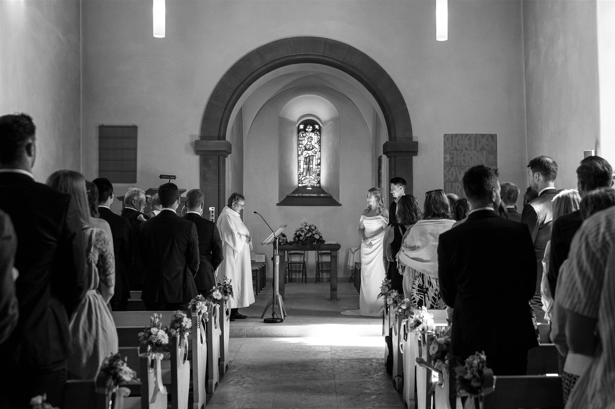 Kirche Biel-Benken - Die Trauung in der Kirche - Hochzeitsfotograf Basel Schweiz