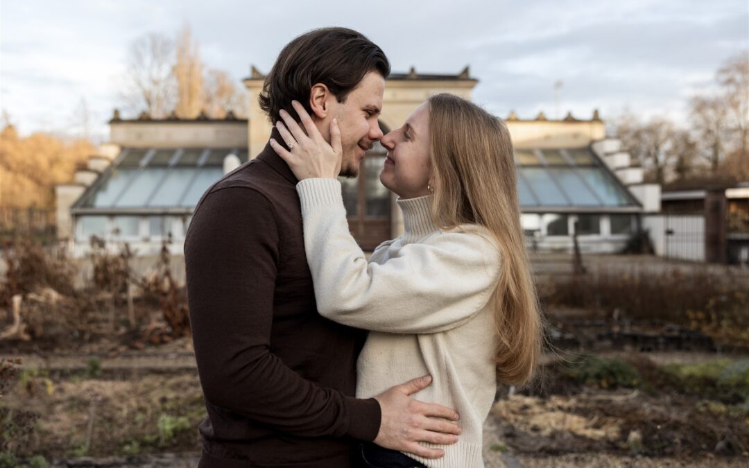 Hochzeitseinladung Fotoshooting - Hochzeitsfotograf Basel - natürliche Paarbilder