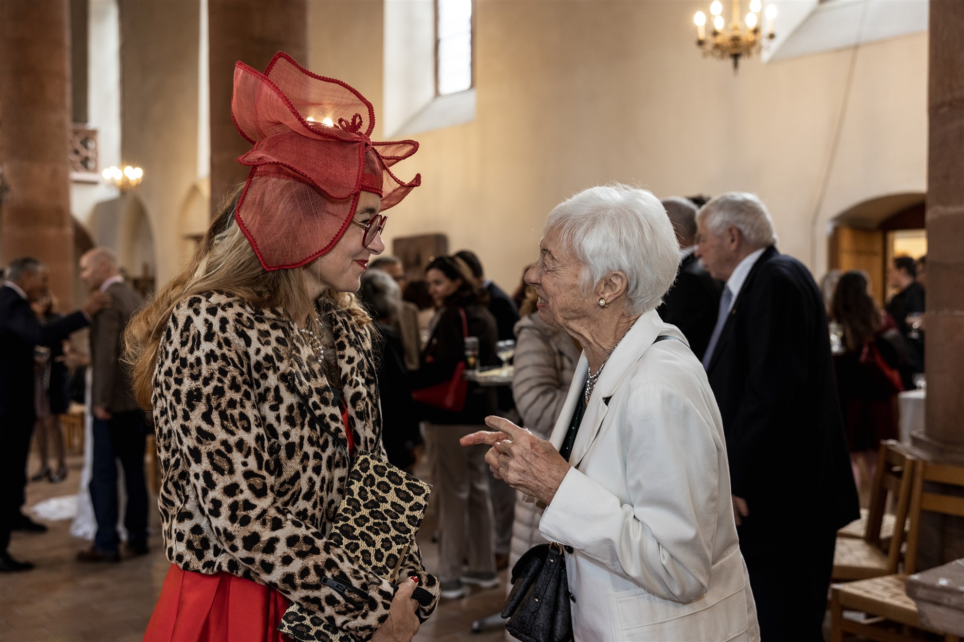 Hochzeitsapero in der Predigerkirche - Hochzeitsfotograf Basel Schweiz