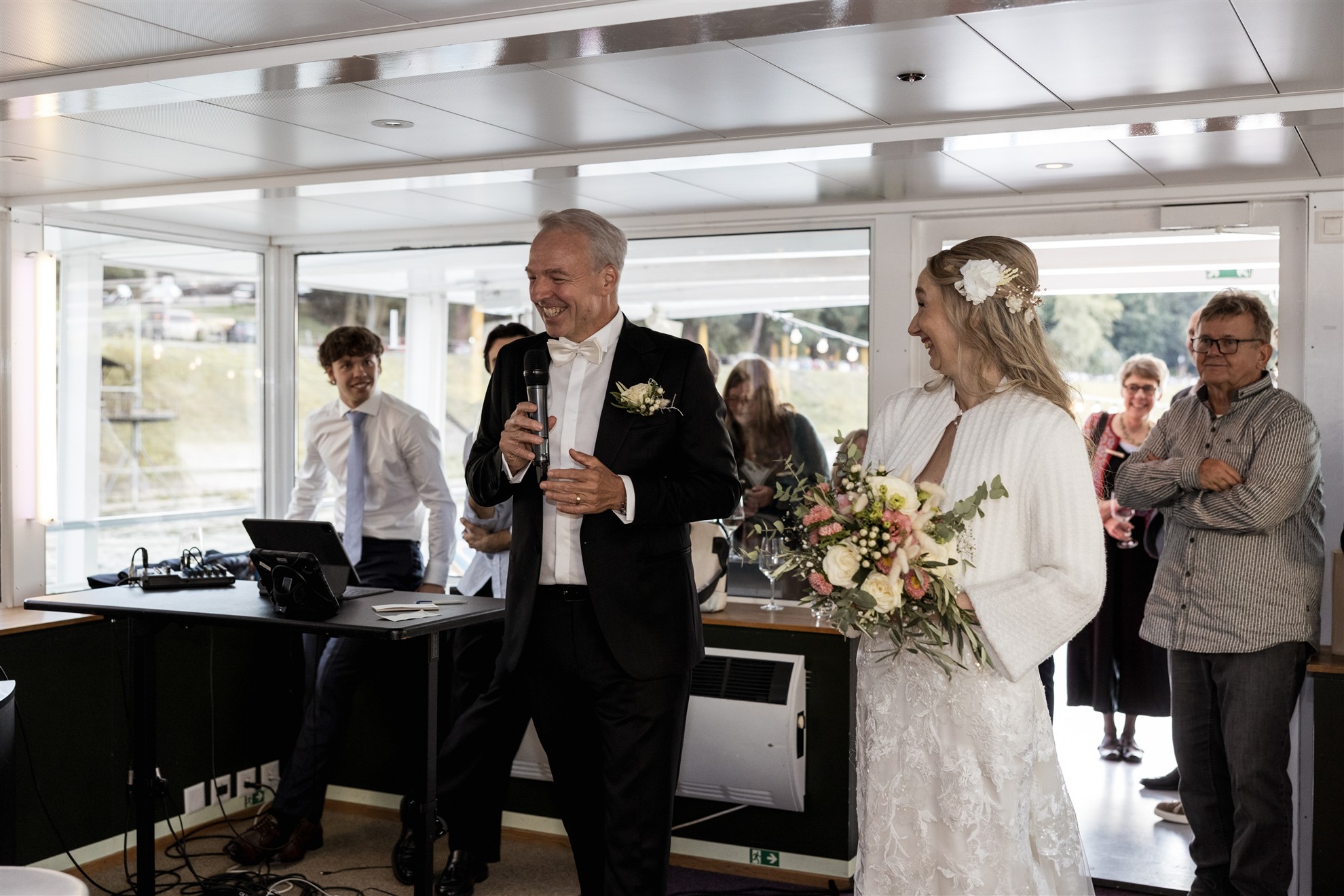 Hochzeitsfest auf der MS Christoph Merian - Hochzeitslocation - Hochzeitsfotograf Basel Schweiz