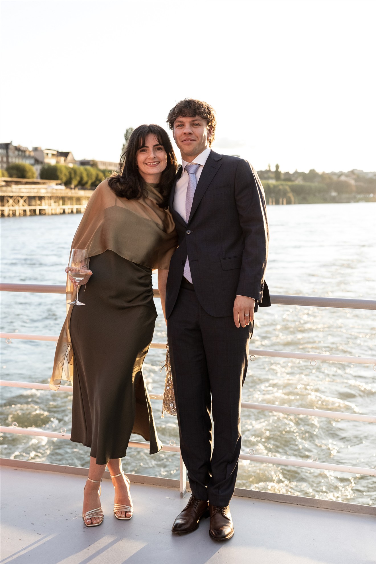 Gästebilder auf dem Schiff - Hochzeitslocation MS Christoph Merian - Hochzeitsfotograf Basel Schweiz