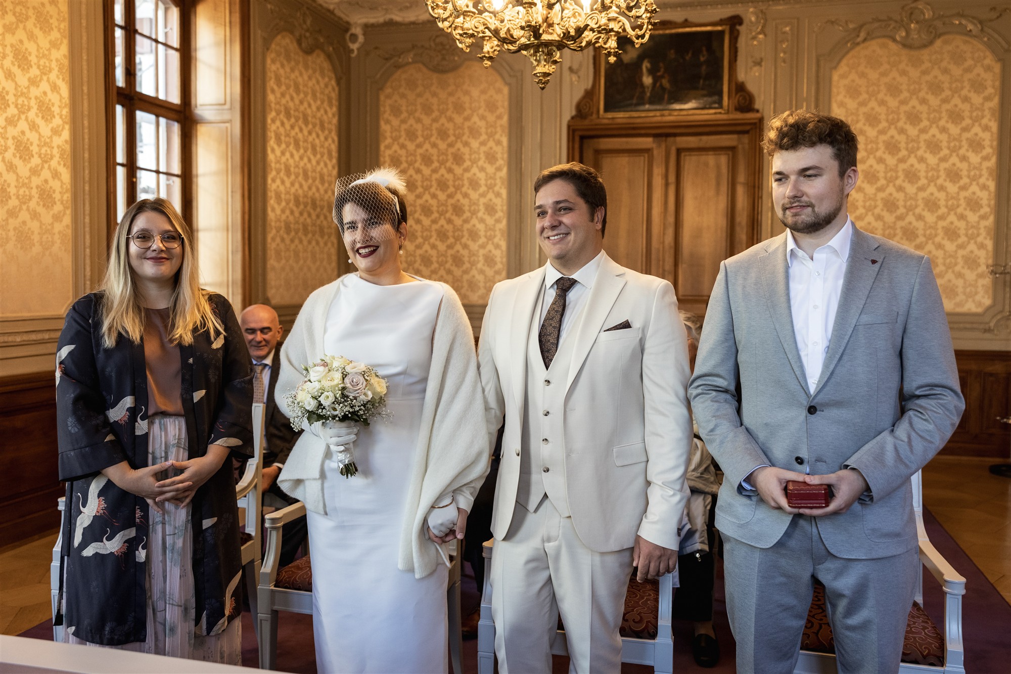 Während der Trauung im Zivilstandsamt Basel - Hochzeitsfotograf Basel Schweiz